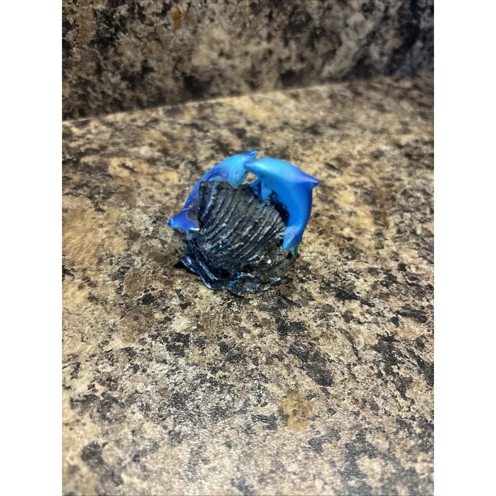 N/A miniature dolphin